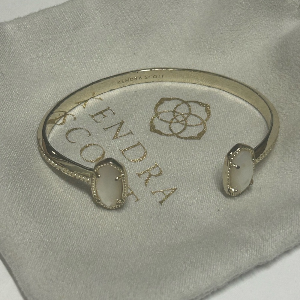 Kendra Scott Elton Gold Cuff Bracelet in Ivory Mother-of-Pearl - Picture 3 of 5